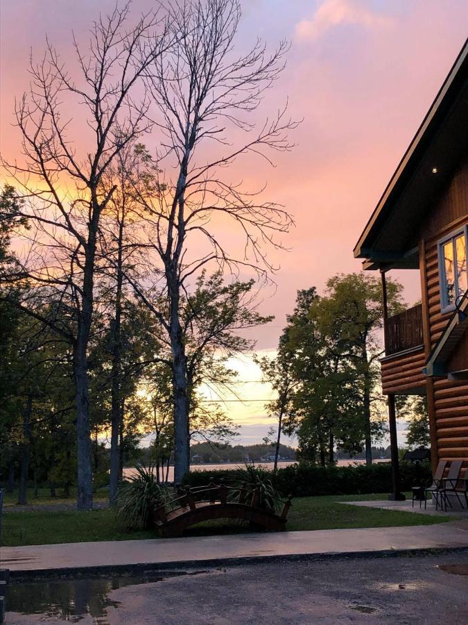 Chalets Et Spa Lac Saint-Jean Chambord Exteriér fotografie