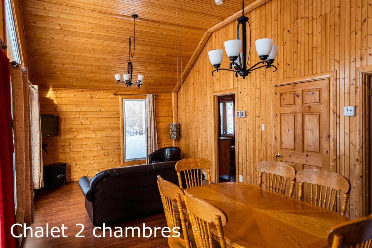 Chalets Et Spa Lac Saint-Jean Chambord Exteriér fotografie